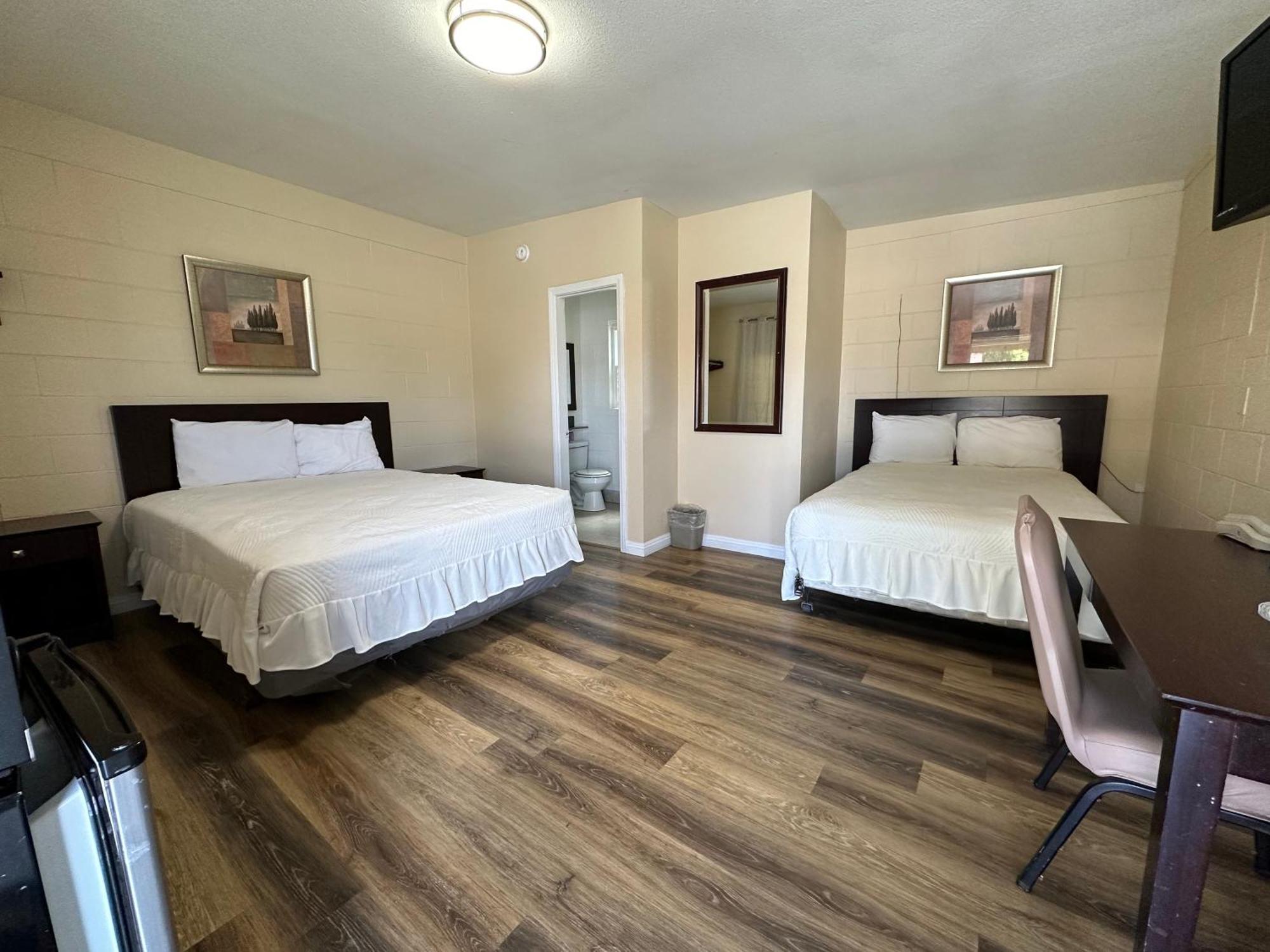 Royal Inn And Suites Hemet Exteriér fotografie