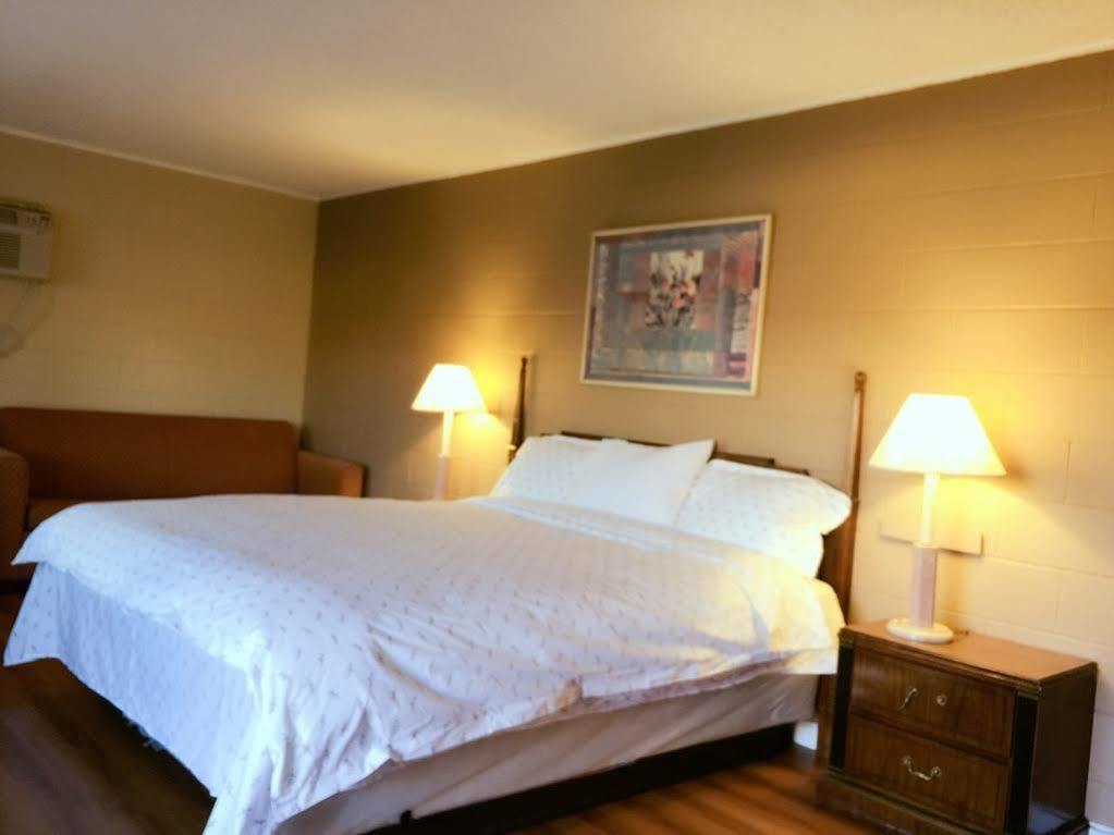Royal Inn And Suites Hemet Exteriér fotografie