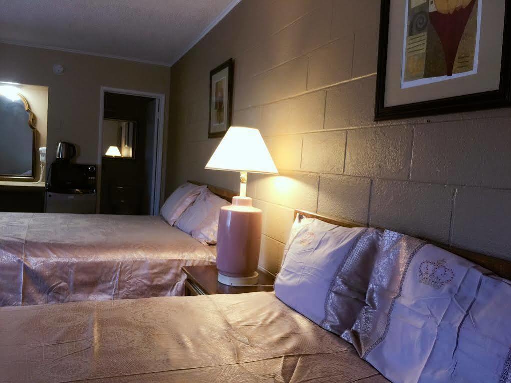 Royal Inn And Suites Hemet Exteriér fotografie