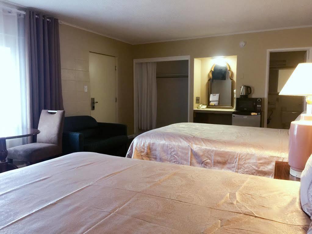 Royal Inn And Suites Hemet Exteriér fotografie