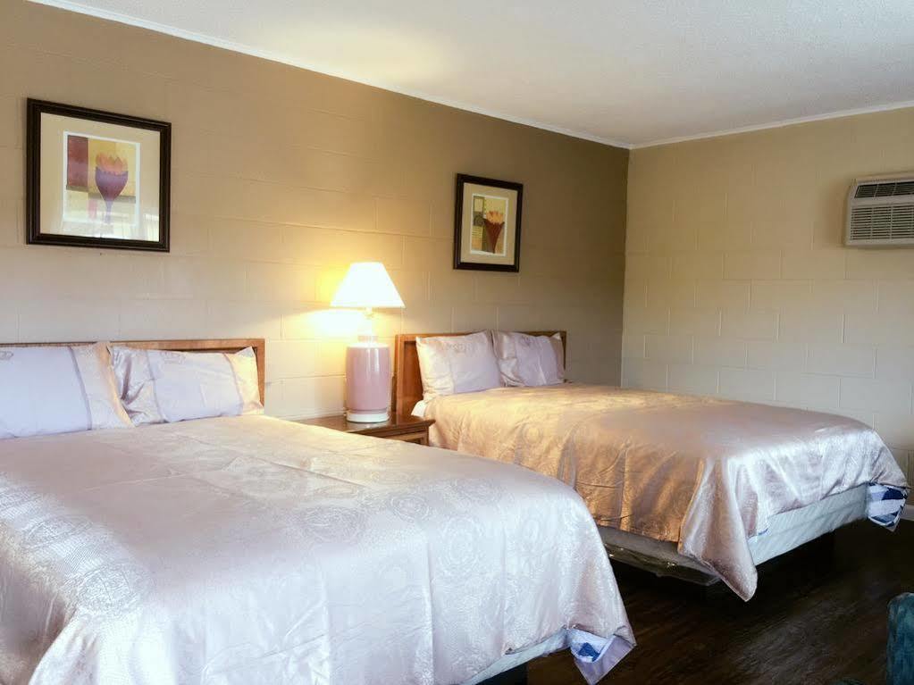 Royal Inn And Suites Hemet Exteriér fotografie