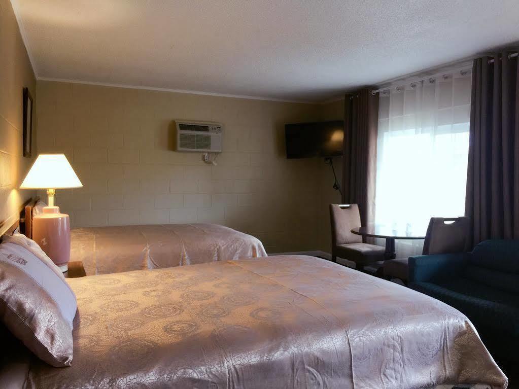 Royal Inn And Suites Hemet Exteriér fotografie
