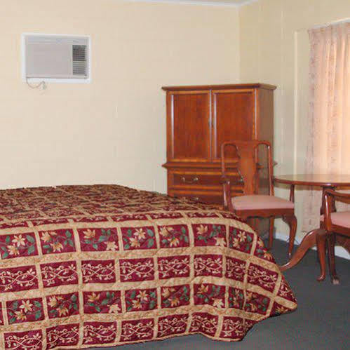 Royal Inn And Suites Hemet Pokoj fotografie
